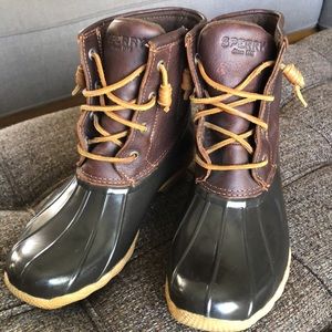 Sperry saltwater duck boots women’s 7.5